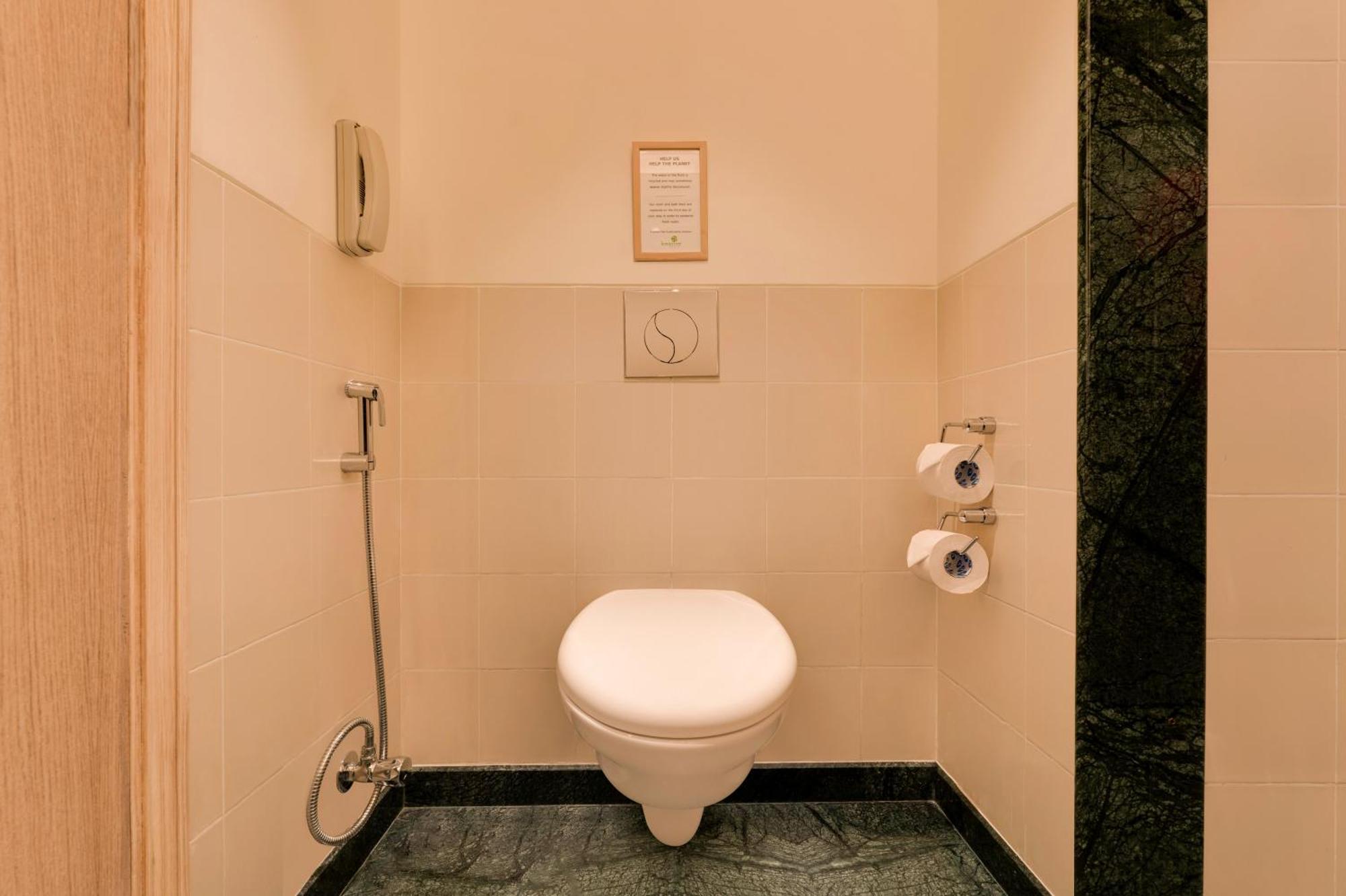 Lemon Tree Hotel, Gachibowli, Hyderabad Eksteriør bilde
