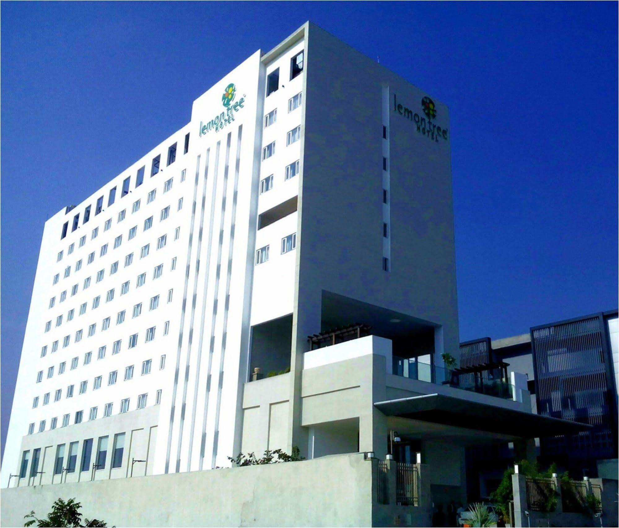 Lemon Tree Hotel, Gachibowli, Hyderabad Eksteriør bilde